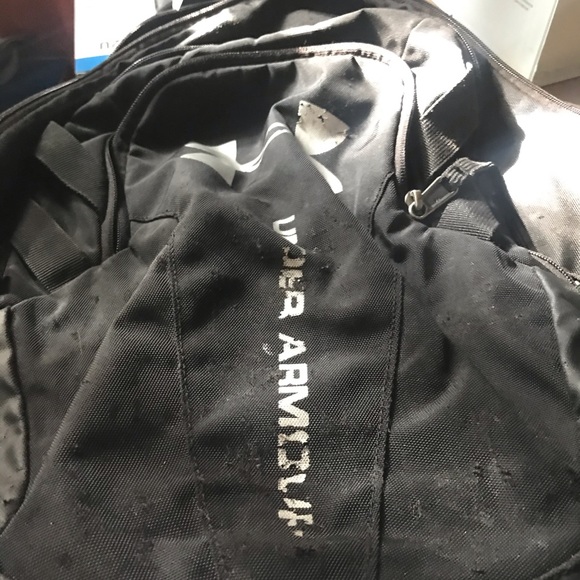 Pre-Loved Under Amour Backpack - Picture 2 of 4